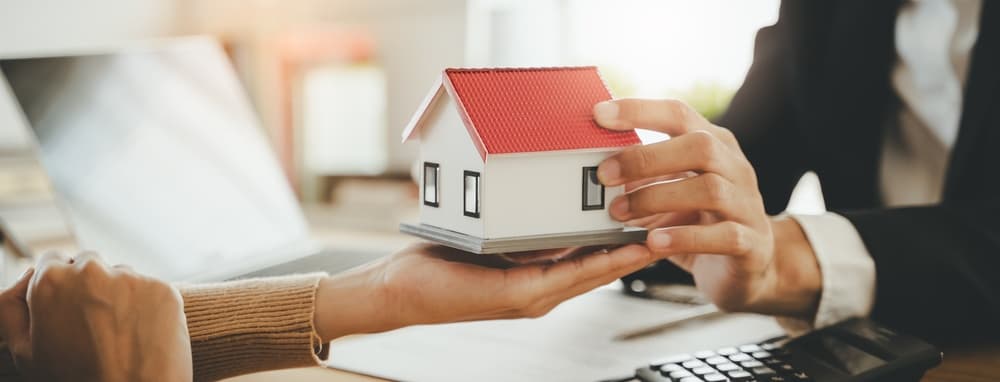 Should Landlords Split a Freehold into Leaseholds?